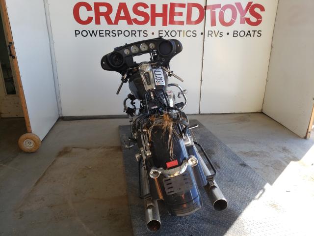 2019 HARLEY-DAVIDSON FLHX 1HD1KBC11KB651836