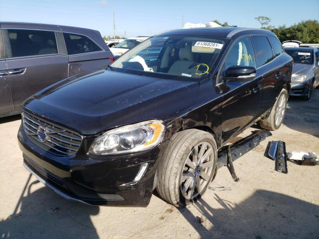 2017 VOLVO XC60 T5 IN YV440MDUXH2199982