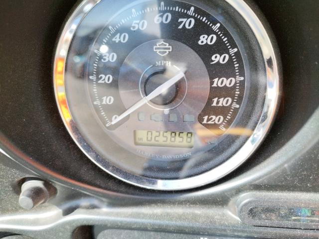 2011 HARLEY-DAVIDSON FLHTK 1HD1KEM30BB679872