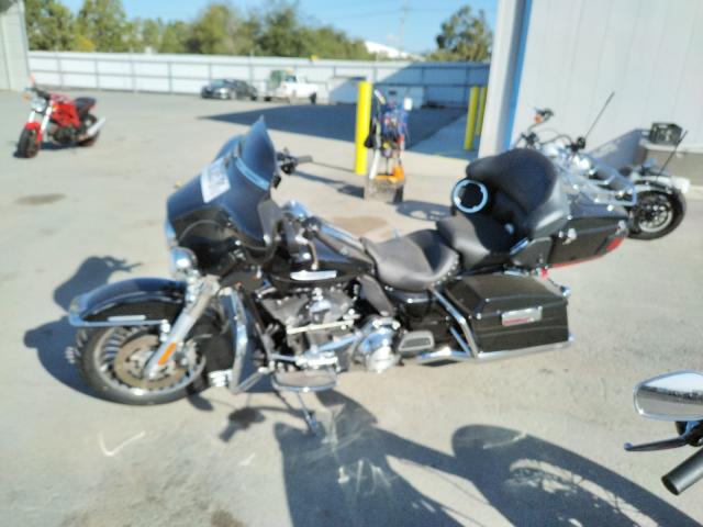 2011 HARLEY-DAVIDSON FLHTK 1HD1KEM30BB679872