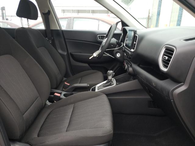 2021 HYUNDAI VENUE SE KMHRB8A31MU108825