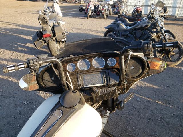 2018 HARLEY-DAVIDSON FLHXS STRE 1HD1KRC1XJB631091