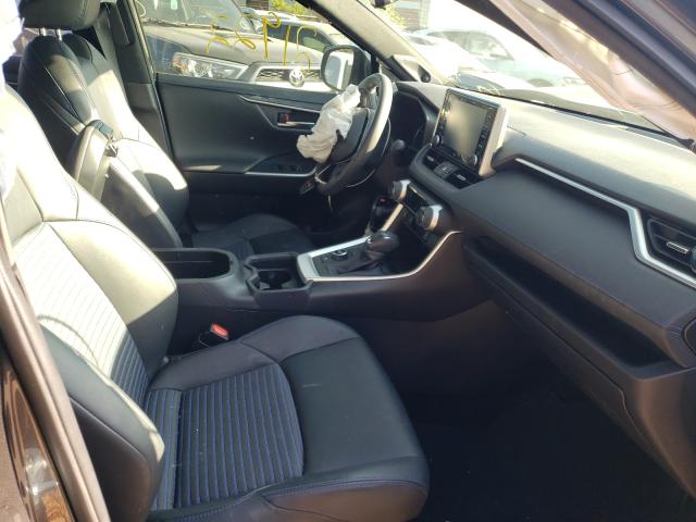 2019 TOYOTA RAV4 XSE JTMEWRFV9KJ024564