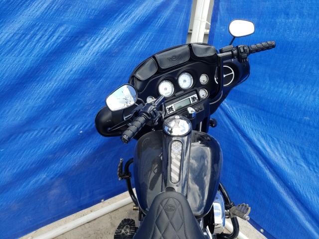 2011 HARLEY-DAVIDSON FLHX 1HD1KB410BB609026