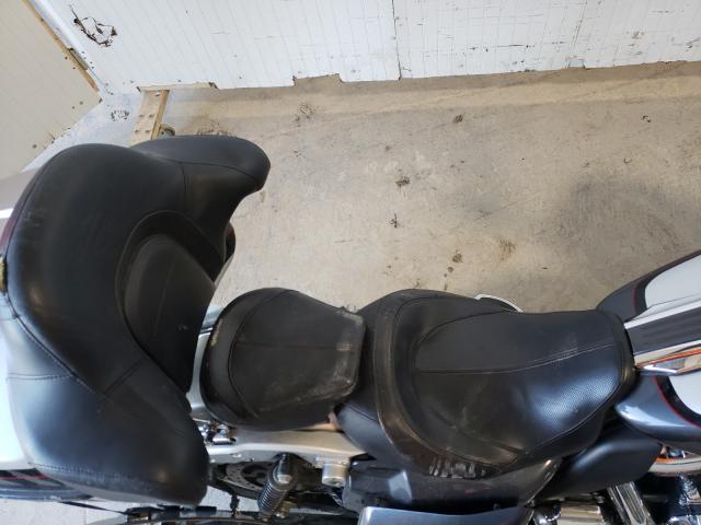 2019 HARLEY-DAVIDSON FLTRXSE 1HD1TCL18KB955328