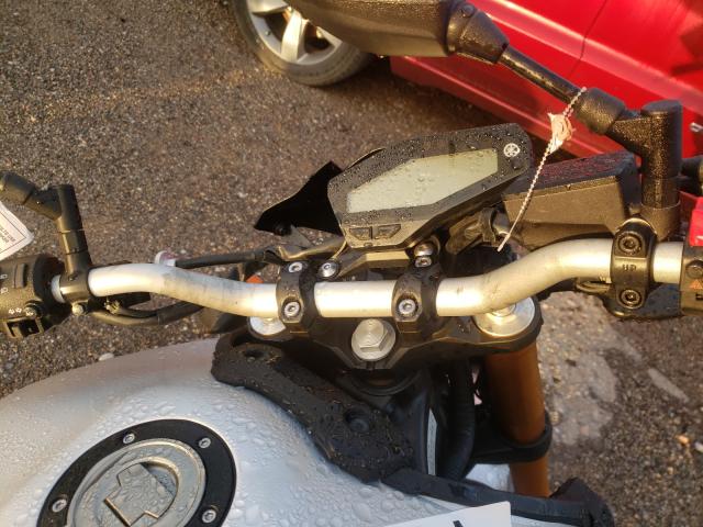 2015 YAMAHA FZ09 JYARN33E0FA006185