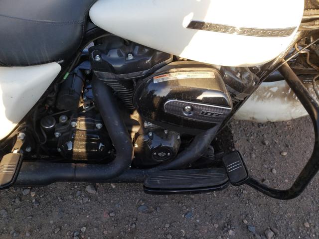 2018 HARLEY-DAVIDSON FLHXS STRE 1HD1KRC1XJB631091