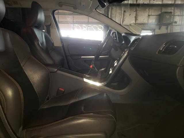 2015 VOLVO V60 CROSS YV4612HKXF1000385