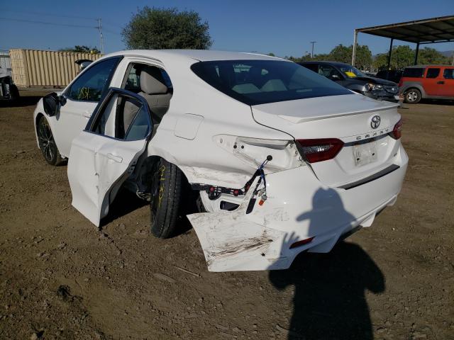 2018 TOYOTA CAMRY L/LE 4T1B11HK0JU556588