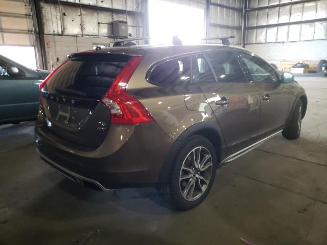 2015 VOLVO V60 CROSS YV4612HKXF1000385