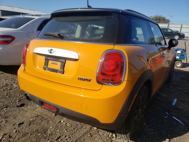 2015 MINI COOPER CLU WMWXM5C57FT940677