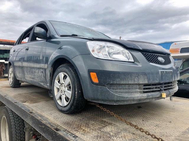 Salvage cars for sale from Copart Rocky View County, AB: 2006 KIA Rio 5