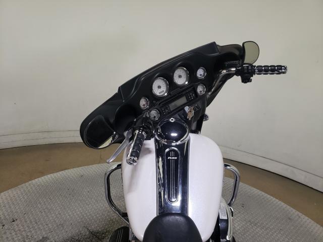 2011 HARLEY-DAVIDSON FLHX 1HD1KB419BB654157
