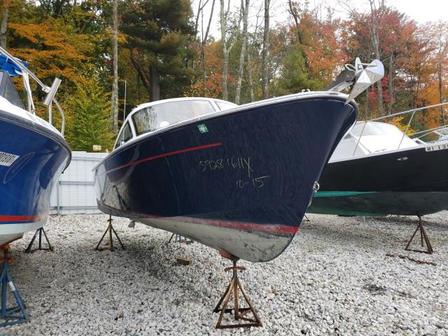 Salvage boats for sale at Warren, MA auction: 2017 Bayliner Vanquish