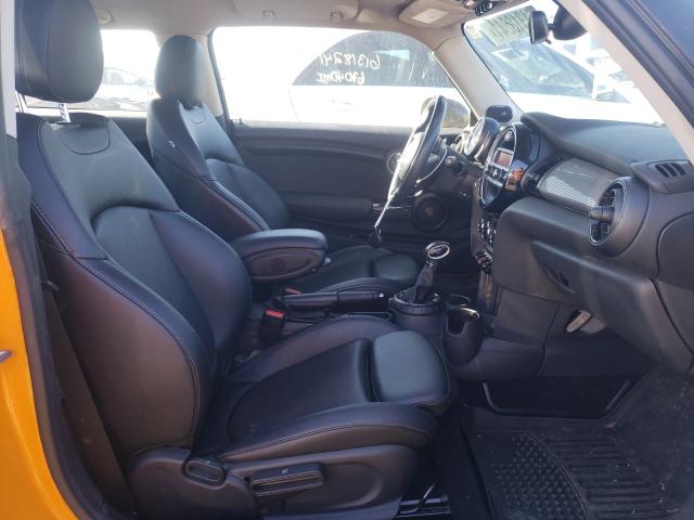 2015 MINI COOPER CLU WMWXM5C57FT940677