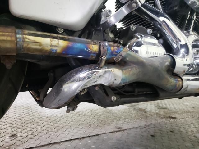 2011 HARLEY-DAVIDSON FLHX 1HD1KB419BB654157