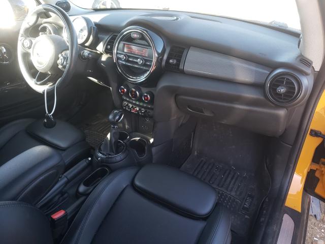 2015 MINI COOPER CLU WMWXM5C57FT940677