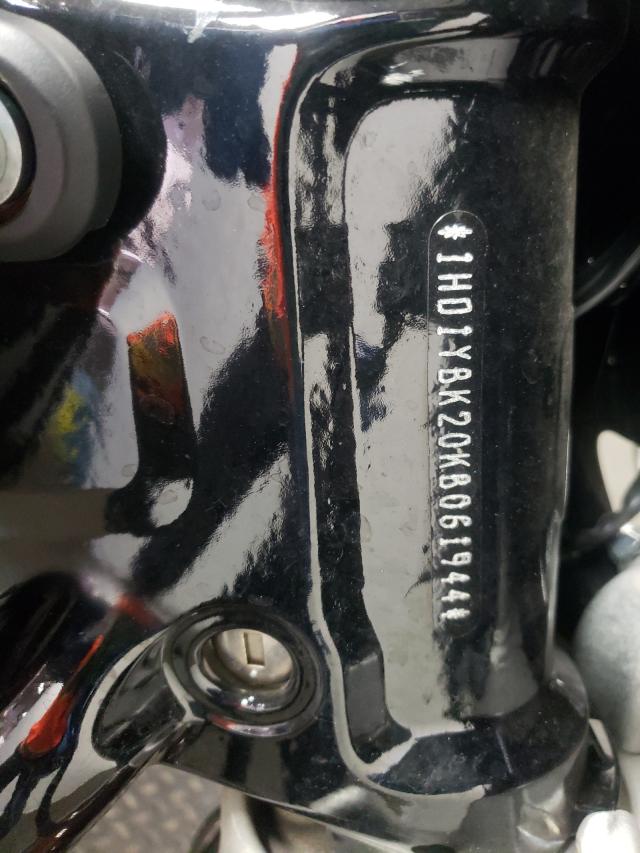 2019 HARLEY-DAVIDSON FLHCS 1HD1YBK20KB061944