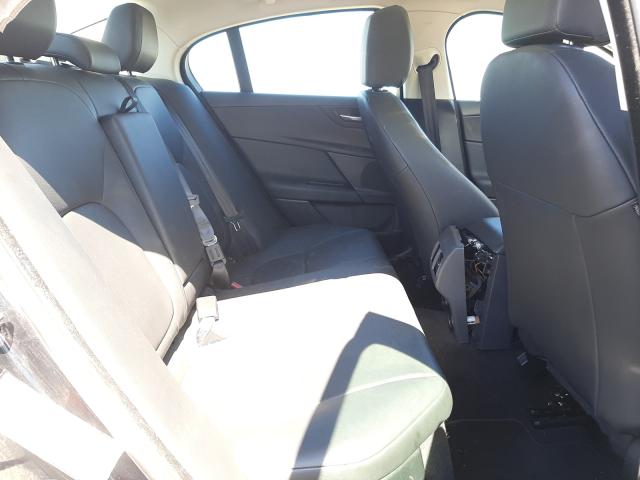 2019 JAGUAR XE SAJAS4FX2KCP51128