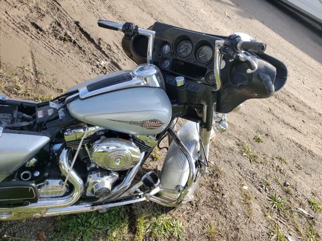 2011 HARLEY-DAVIDSON FLHTC 1HD1FF411BB677637