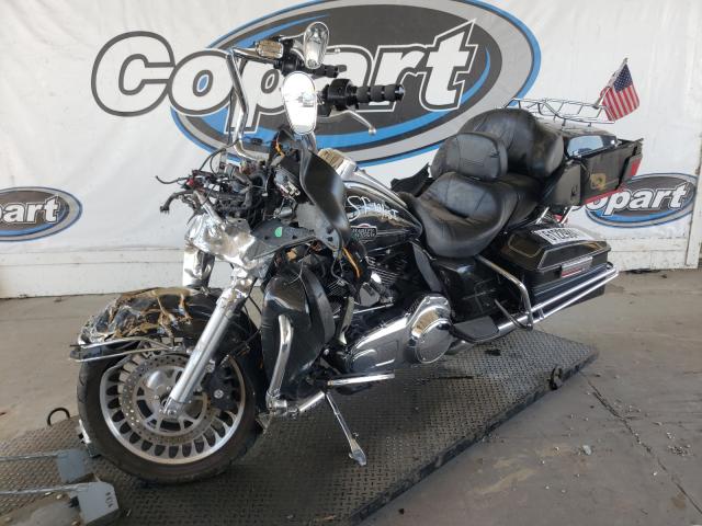 2011 HARLEY-DAVIDSON FLHTCU 1HD1FC418BB671753