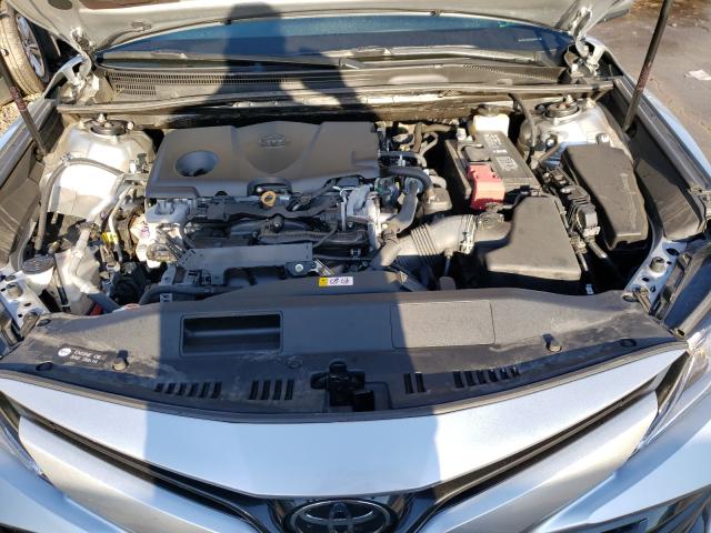 2018 TOYOTA CAMRY L/LE 4T1B11HK0JU504734