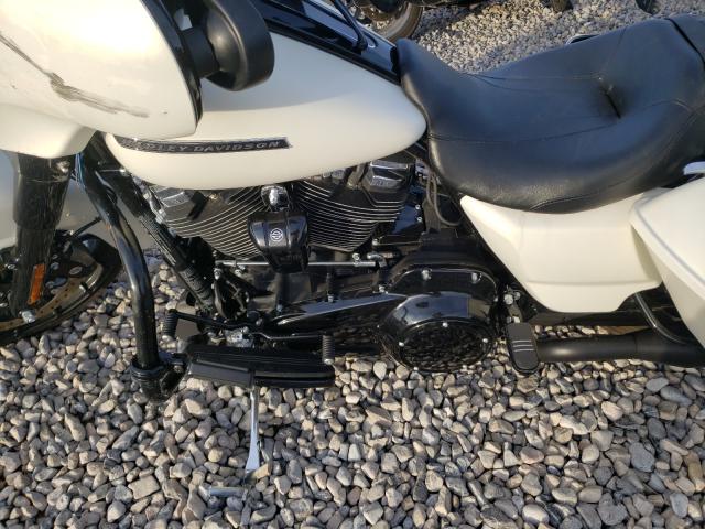 2018 HARLEY-DAVIDSON FLHXS STRE 1HD1KRC11JB650970