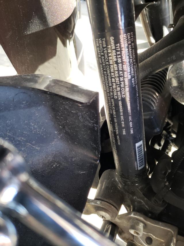 2011 HARLEY-DAVIDSON FLTRU 1HD1KGM18BB648816
