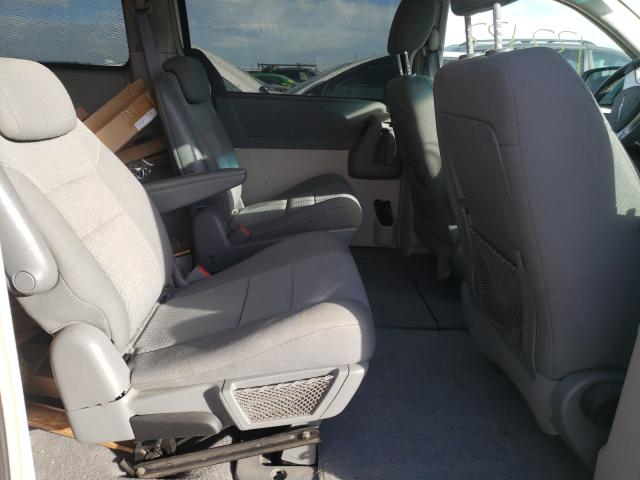 2010 CHRYSLER TOWN AND C 2A4RR5D18AR192914