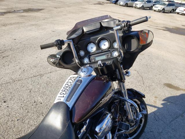 2011 HARLEY-DAVIDSON FLHX 1HD1KB412BB614826