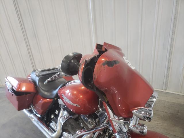2011 HARLEY-DAVIDSON FLHX 1HD1KB412BB609352