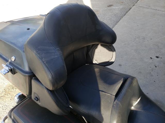 2008 HARLEY-DAVIDSON FLHTCU ULT 1HD1FC4158Y647075