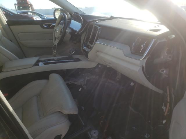 2018 VOLVO XC60 T6 IN YV4A22RL4J1002401