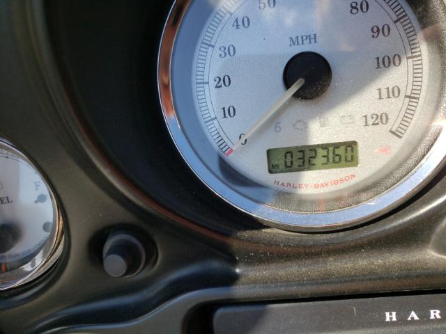 2011 HARLEY-DAVIDSON FLHX 1HD1KB412BB614826