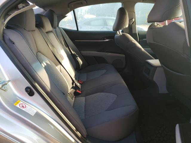 2018 TOYOTA CAMRY L/LE 4T1B11HK0JU504734