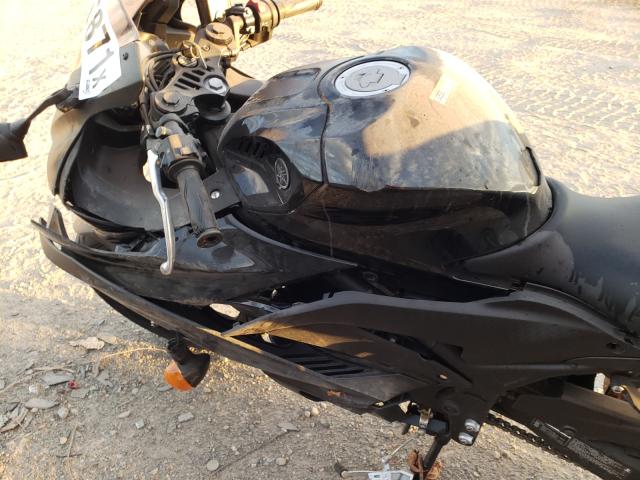 2021 YAMAHA YZFR3 A MH3RH18Y1MK006370