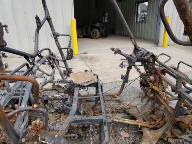 2017 HONDA SXS1000 M5 1HFVE0427H4102313