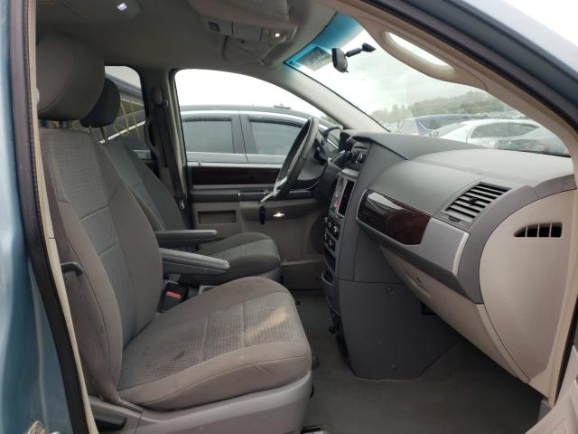 2A4RR5D15AR241051 Chrysler Town &amp; Cou 2010. Фото: 4