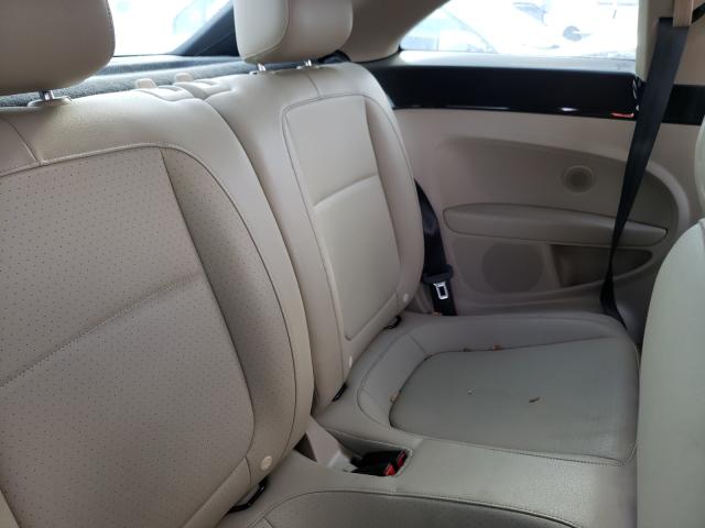 2017 VOLKSWAGEN BEETLE SE 3VWJ17AT2HM617103