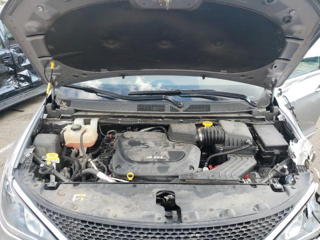 2017 CHRYSLER PACIFICA L - 2C4RC1GGXHR504452