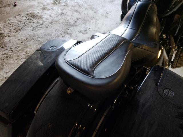2016 HARLEY-DAVIDSON FLHXSE CVO 1HD1PXN19GB951613