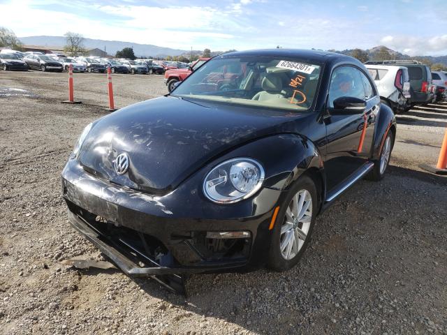 2018 VOLKSWAGEN BEETLE SE 3VWJD7AT2JM707977