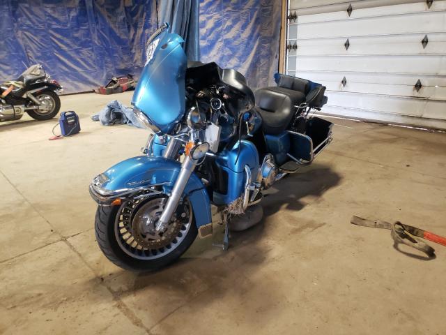 2011 HARLEY-DAVIDSON FLHTCU 1HD1FC414BB618984