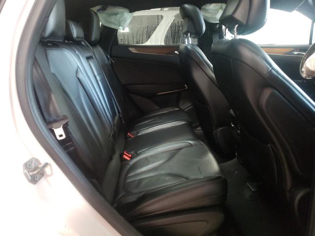 2017 LINCOLN MKC RESERV 5LMCJ3D94HUL11030
