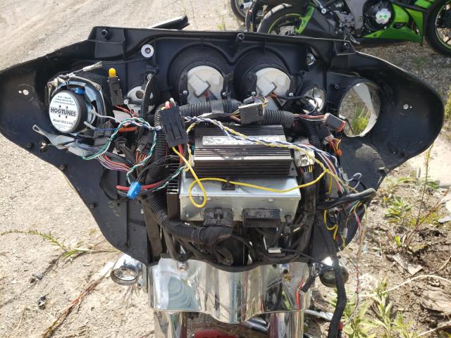 2010 HARLEY-DAVIDSON FLHX 1HD1KB417AB633774