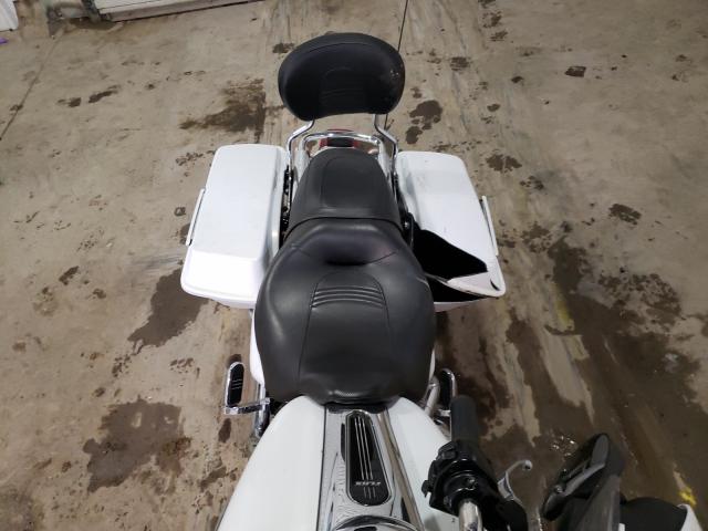 2008 HARLEY-DAVIDSON FLHX 1HD1KB4188Y684403