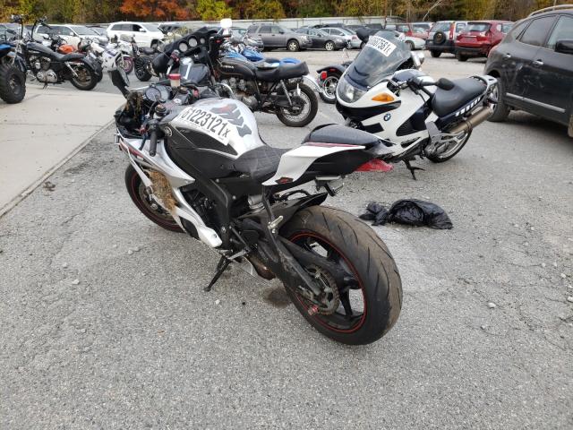 2017 YAMAHA YZFR6 JYARJ28E6HA000585