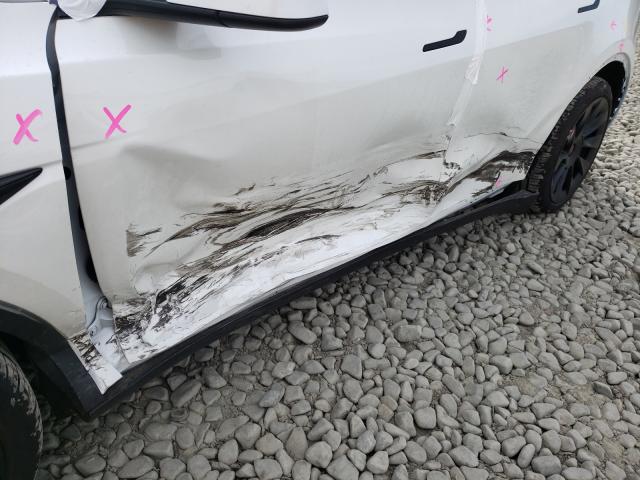 2021 TESLA MODEL Y 5YJYGDEE9MF090671