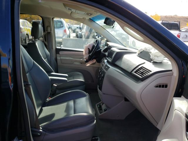 2011 VOLKSWAGEN ROUTAN SE 2V4RW3DG2BR717206