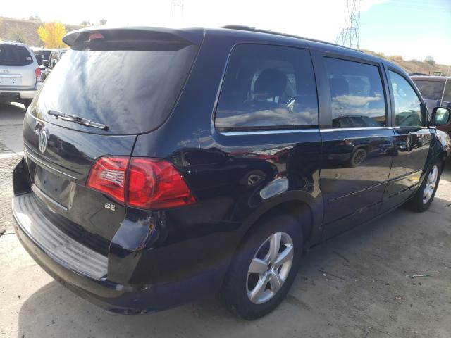 2011 VOLKSWAGEN ROUTAN SE 2V4RW3DG2BR717206